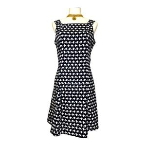 Elegant THEORY brand Short Dress Black/White Size 8